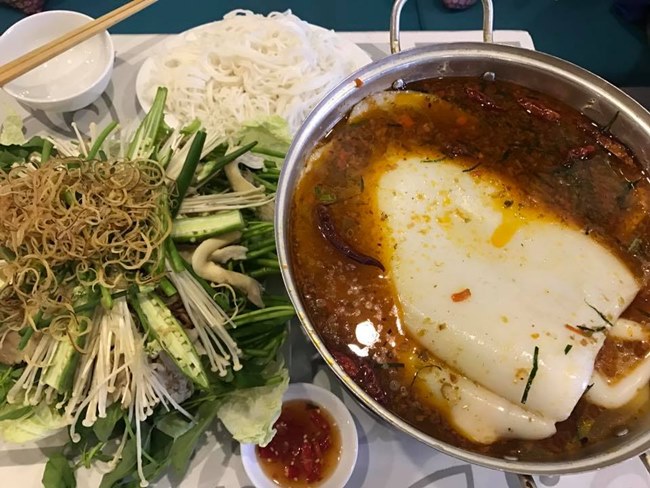 Top hot pot restaurants to eat and drink in Da Lat City, Vietnam