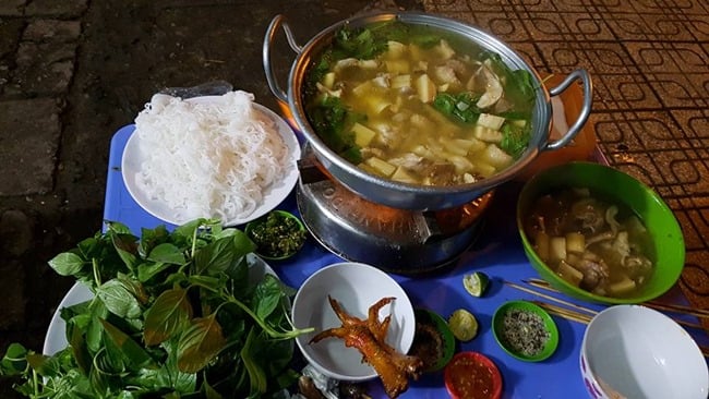 Chicken Hot Pot Restaurant in Da Lat
