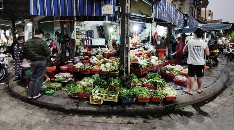 Chợ rau đường Phó Đức Chính Huế