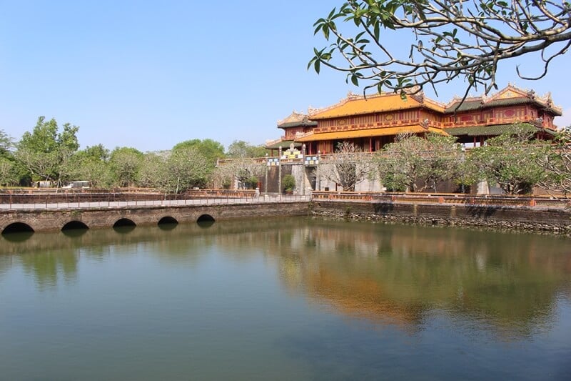 Cổng ngọ môn của Đại Nội Huế
