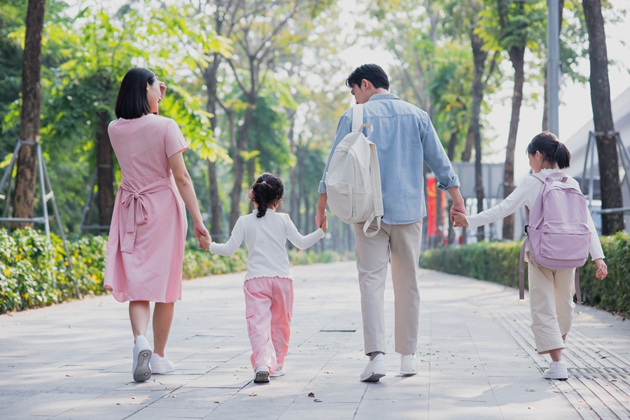 Gia đình Việt