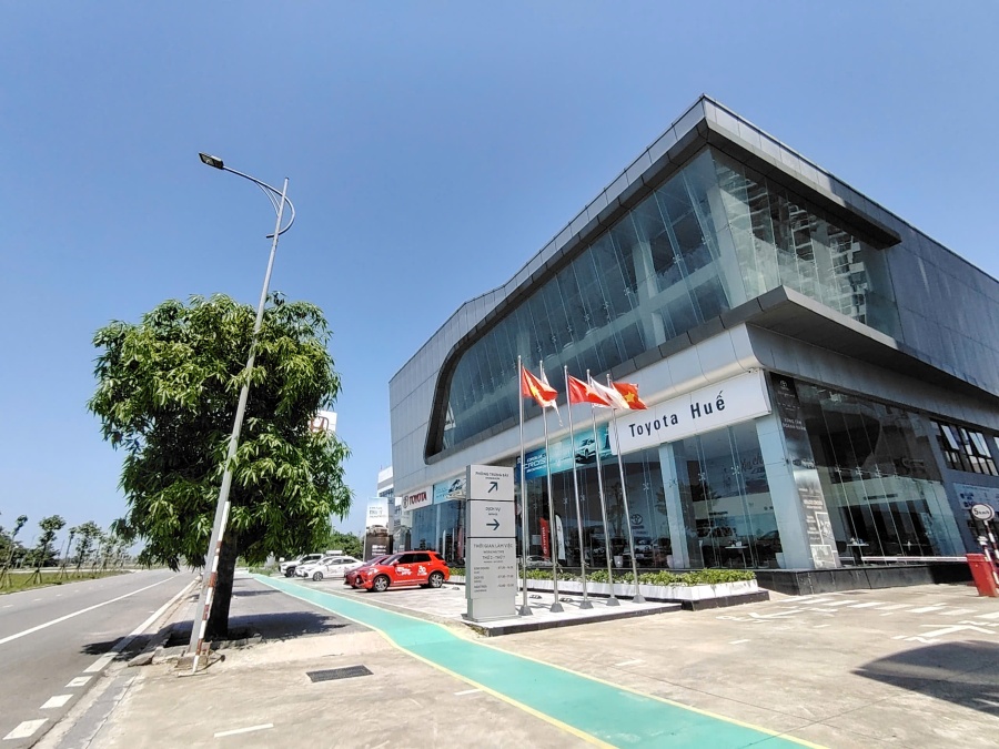 Cửa hàng Showroom Toyota Huế
