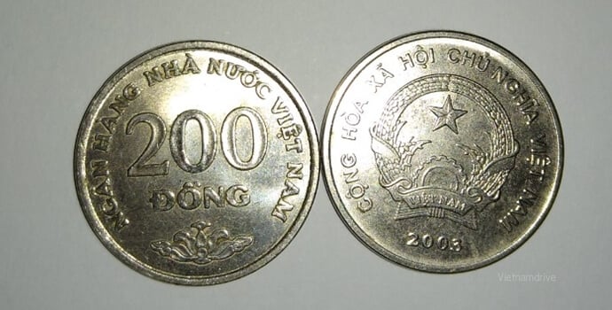 Vietnamese coin - 200 Dong
