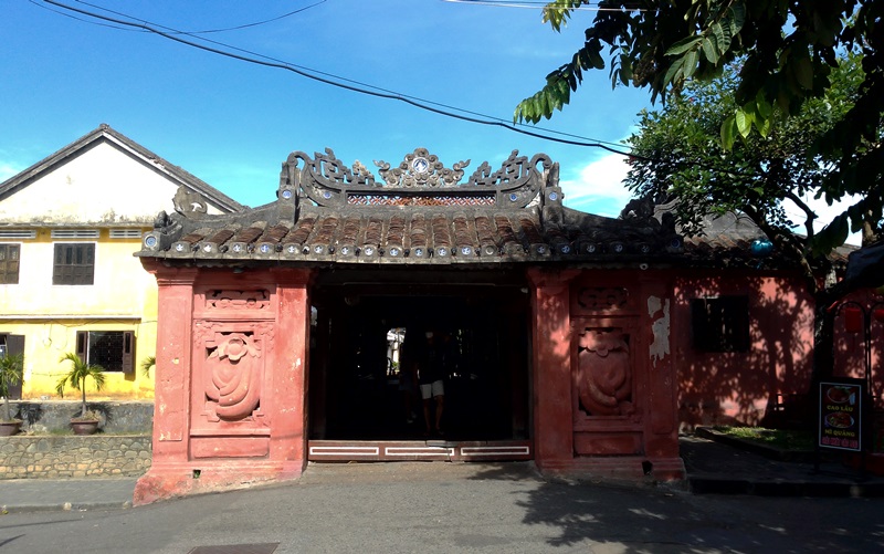 japanese bridge in hoi an