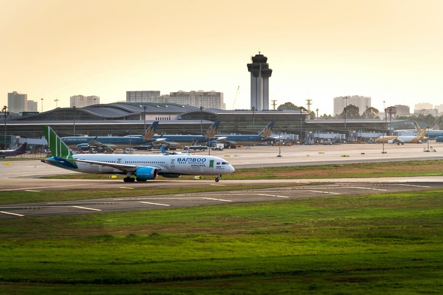 An airplane of Bamboo Airways