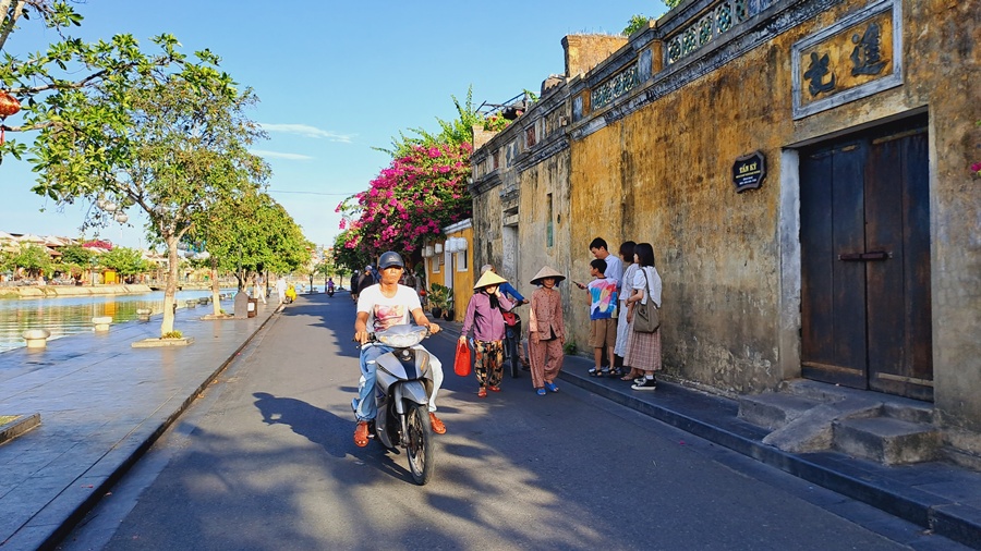 Phố cổ Hội An xinh đẹp ở miền Trung thân yêu