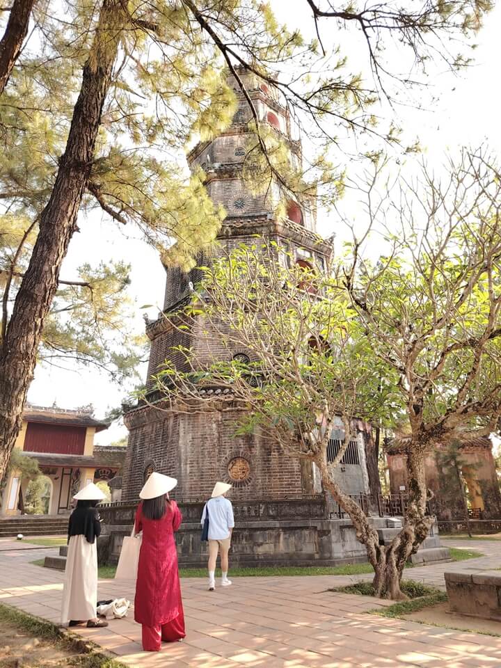 Exploring Thien Mu Pagoda