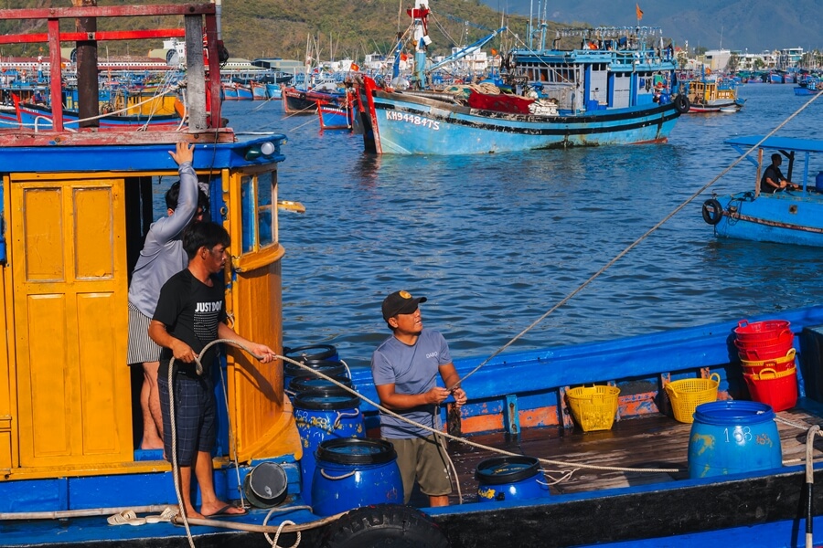Fishing men in Nha Trang