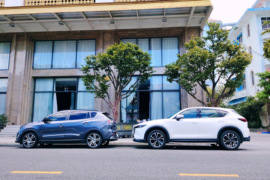 Popular self-drive SUV rental HCMC
