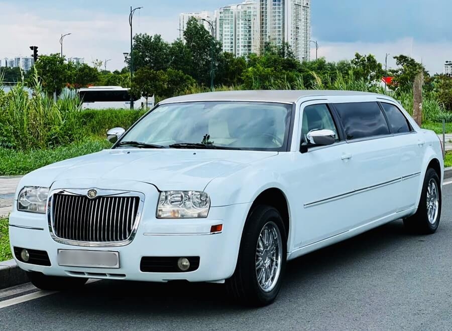 Luxury self-drive car rental in Ho Chi Minh City