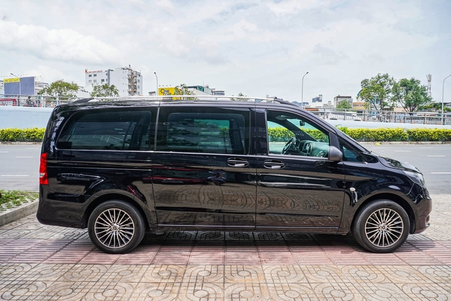 Luxury SUV rental in Vietnam