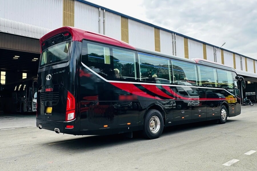 Luxury bus rental for groups in Vietnam