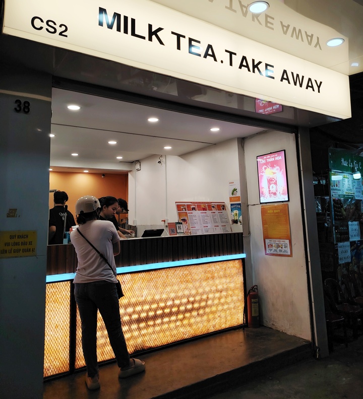 A takeaway milk tea shop in Vietnam