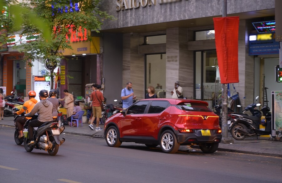 Private car picking up guests at a hotel in Ho Chi Minh City