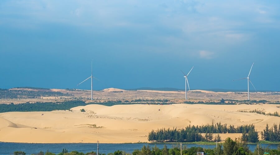 White Sand Dunes near Mui Ne along the way from Nha Trang