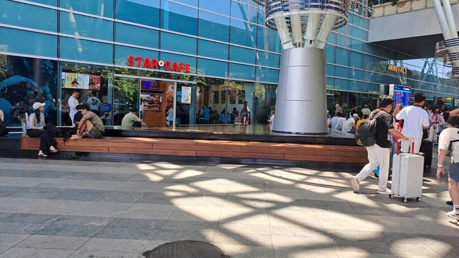 Decorative water pool with seating at Da Nang Airport International Terminal